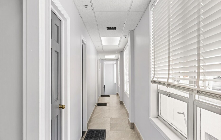 More Photos Of 37-39 Glen St, Glen Cove Office Residential For Sale