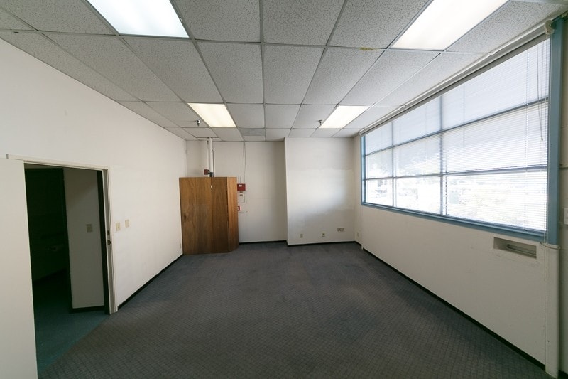 More Photos Of 5256 Aero Dr, Santa Rosa Light Manufacturing For Lease