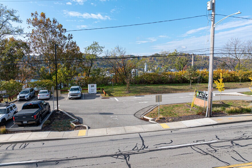 More Photos Of 818 Ohio River blvd, Pittsburgh Land For Lease