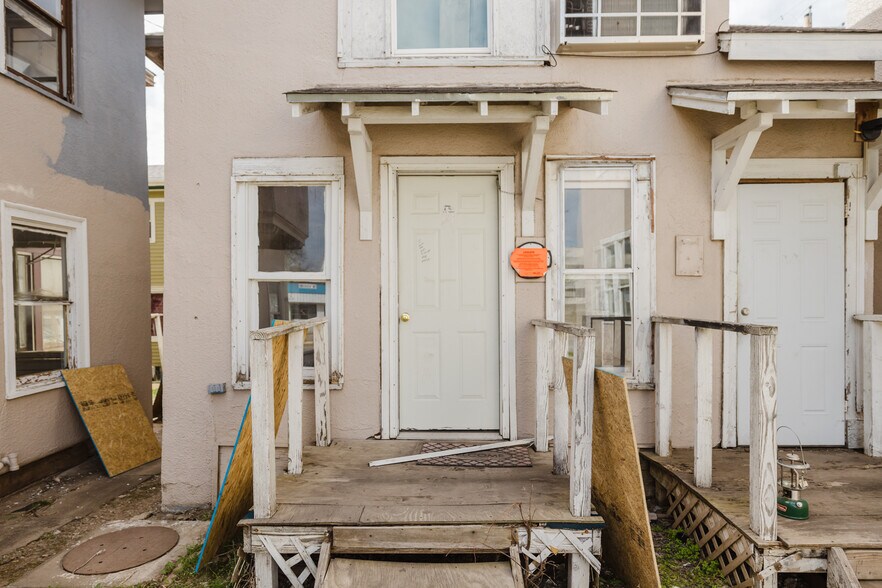 More Photos Of 123 E Madison Ave, Arkansas City Apartments For Sale