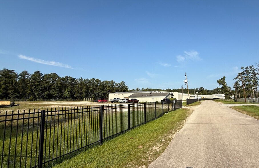More Photos Of 1105 Old 69 hwy, Kountze Warehouse For Sale