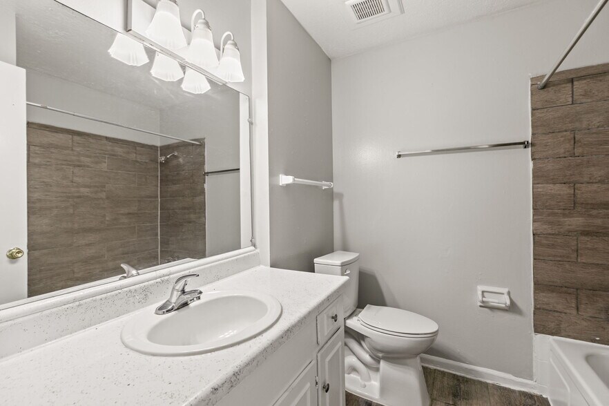 More Photos Of 8800 Gulf Fwy, Houston Apartments For Sale