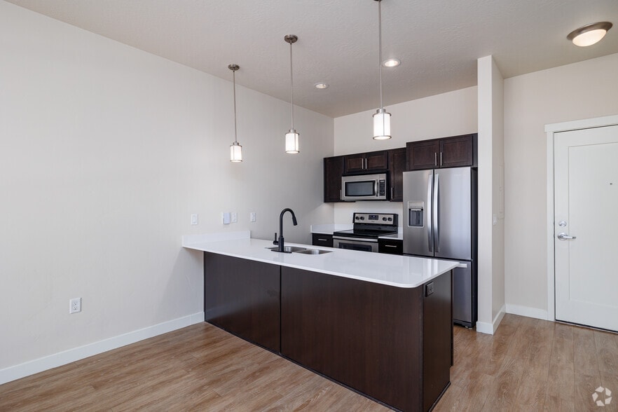 More Photos Of 2120 S Highland Dr, Salt Lake City Apartments For Lease