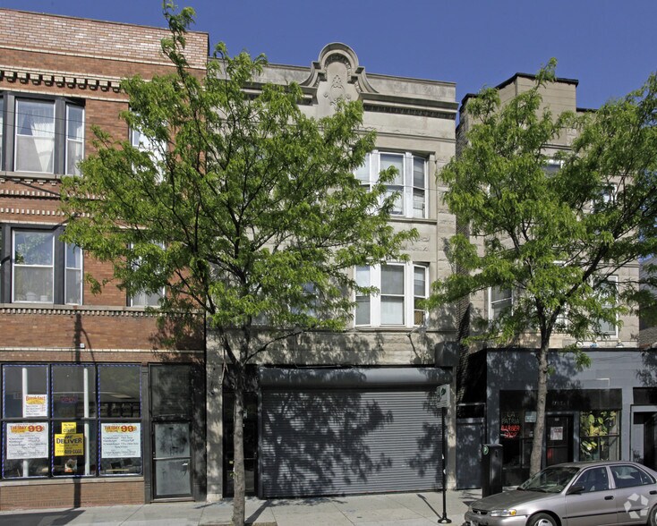 More Photos Of 1056 N Ashland Ave, Chicago Storefront Retail Residential For Lease