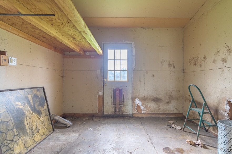 More Photos Of 478 E 32nd Ave, Eugene Manufactured Housing Mobile Home Park For Sale