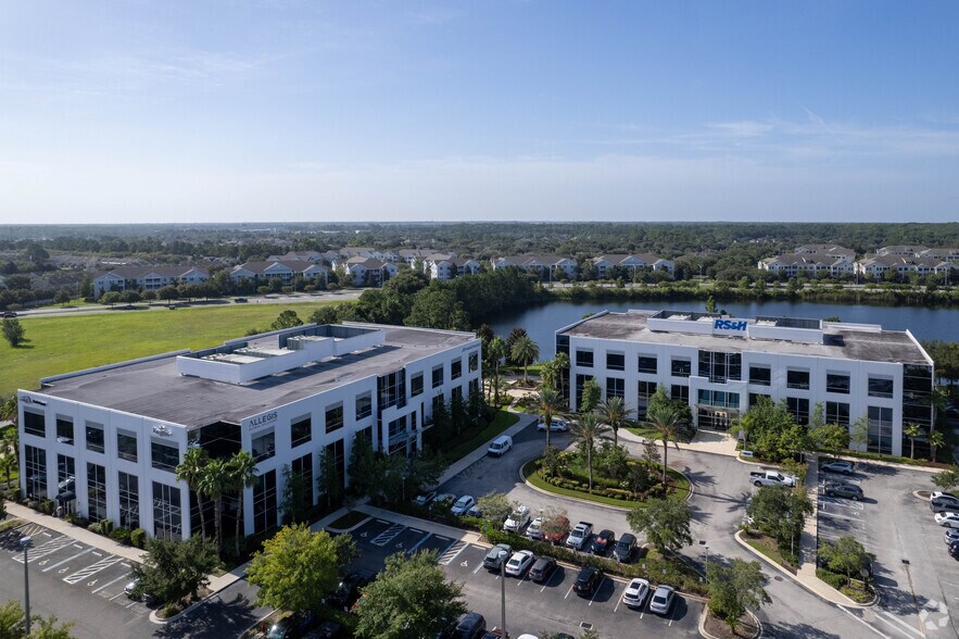 More Photos Of 10752 Deerwood Park Blvd, Jacksonville Coworking Space