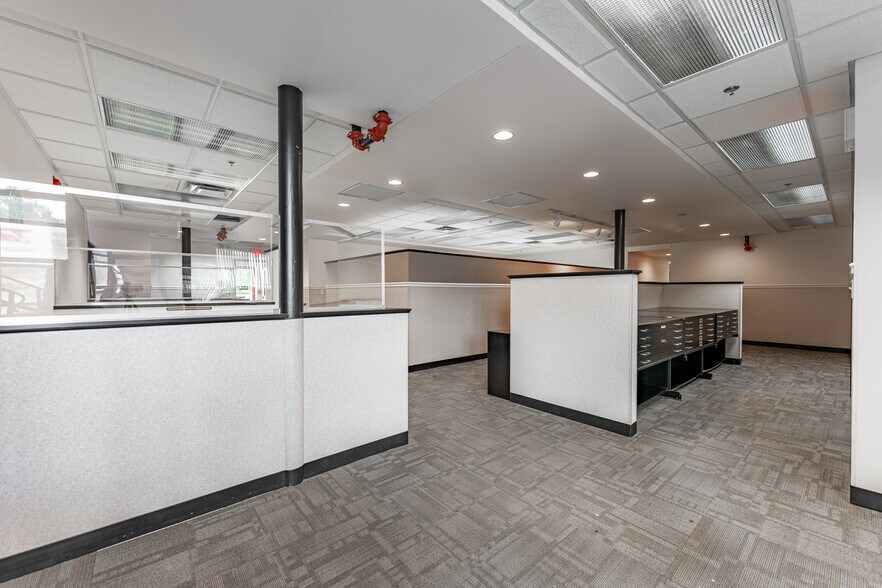More Photos Of 5430 Saint Charles Rd, Berkeley Office For Sale
