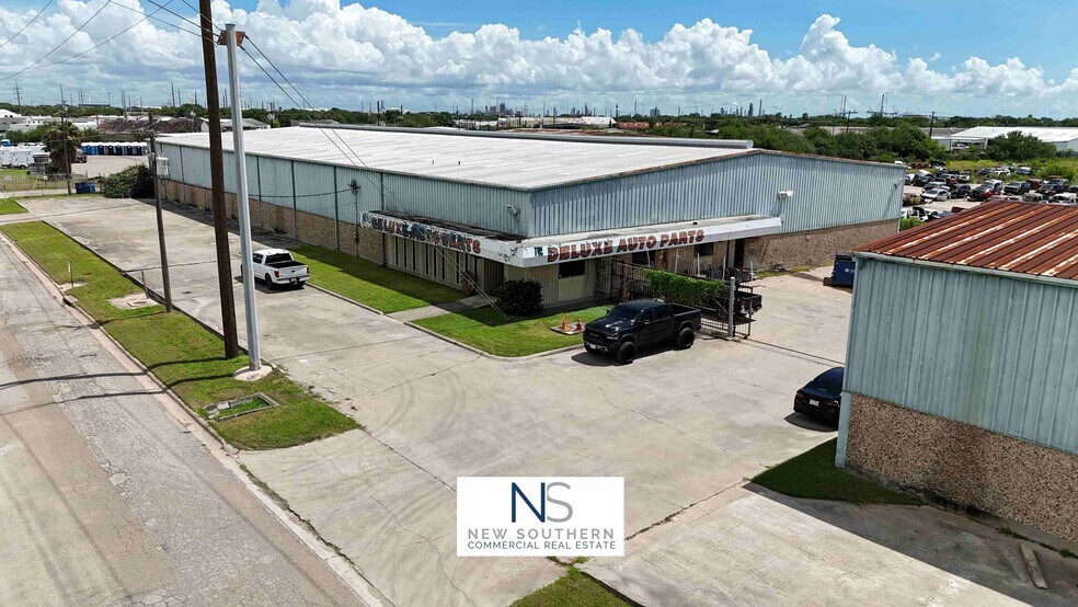 More Photos Of 230 Omaha Dr, Corpus Christi Warehouse For Lease