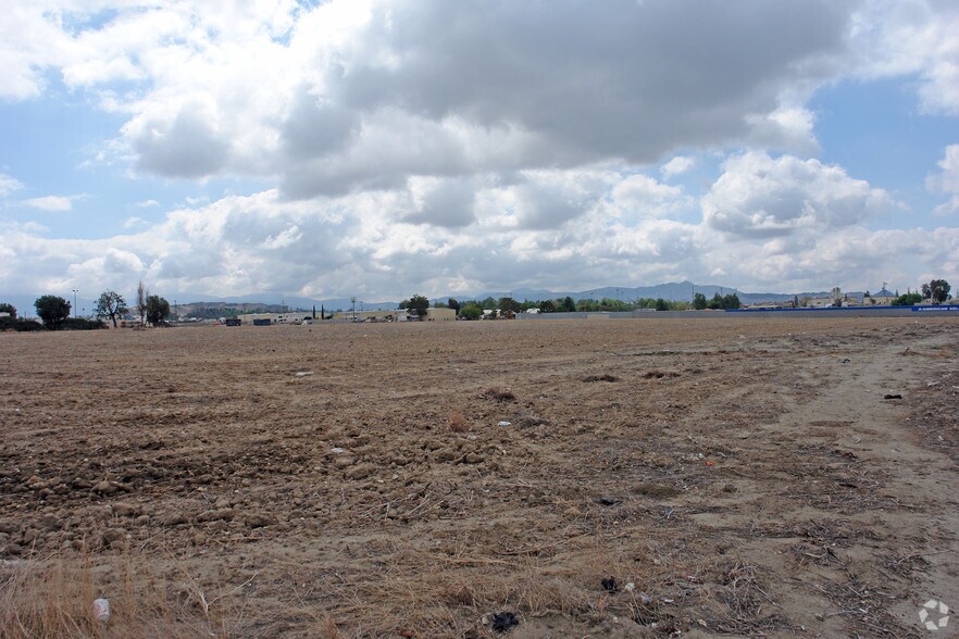 More Photos Of North State St, Hemet Land For Sale