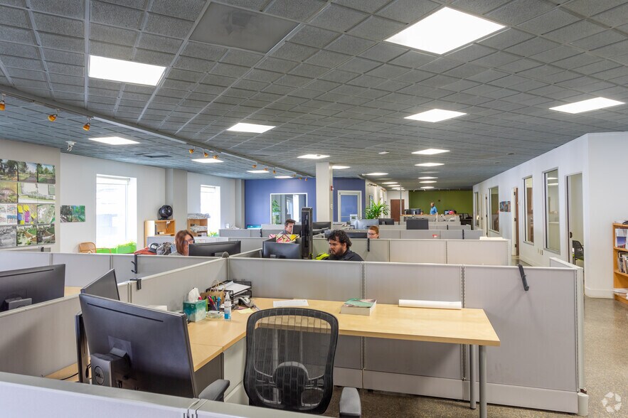 More Photos Of 101-103 W Main St, Durham Office For Lease