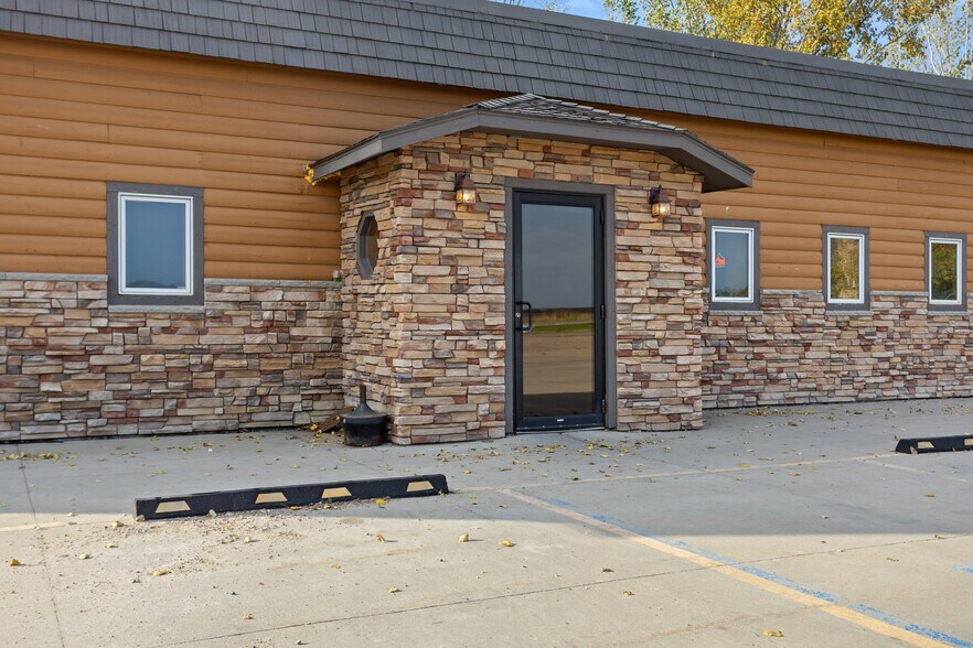 More Photos Of 205 1st St SW, Glyndon Restaurant For Sale