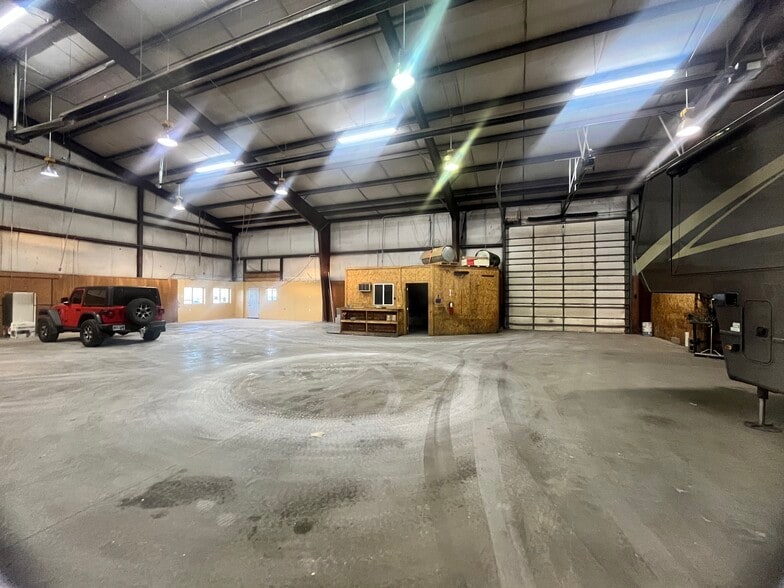 Primary Photo Of 3201 Beale St, Rapid City Warehouse For Lease