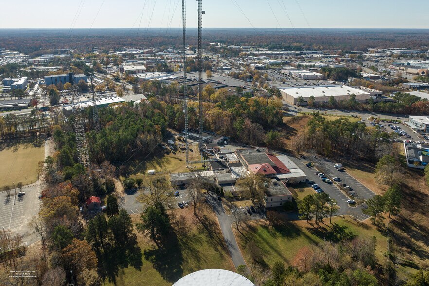 More Photos Of 23 Sesame St, Richmond Telecom Hotel Data Hosting For Sale