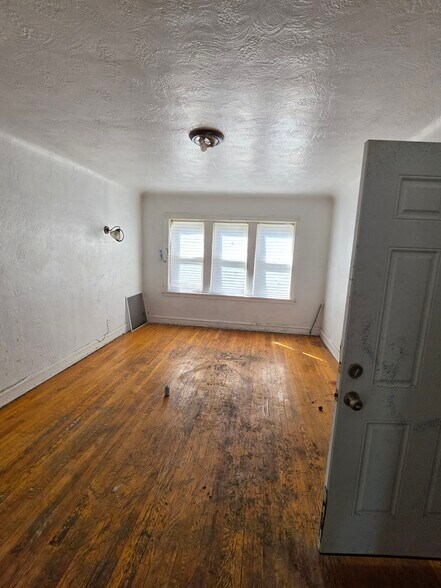 More Photos Of 7954-7958 S Harvard Ave, Chicago Apartments For Sale