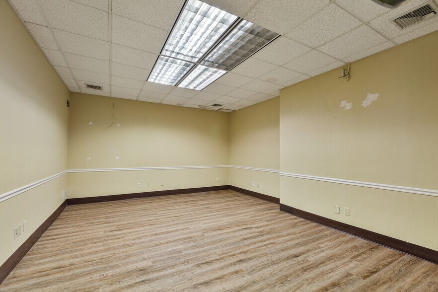 More Photos Of 1227 W Liberty St, Allentown Medical For Sale