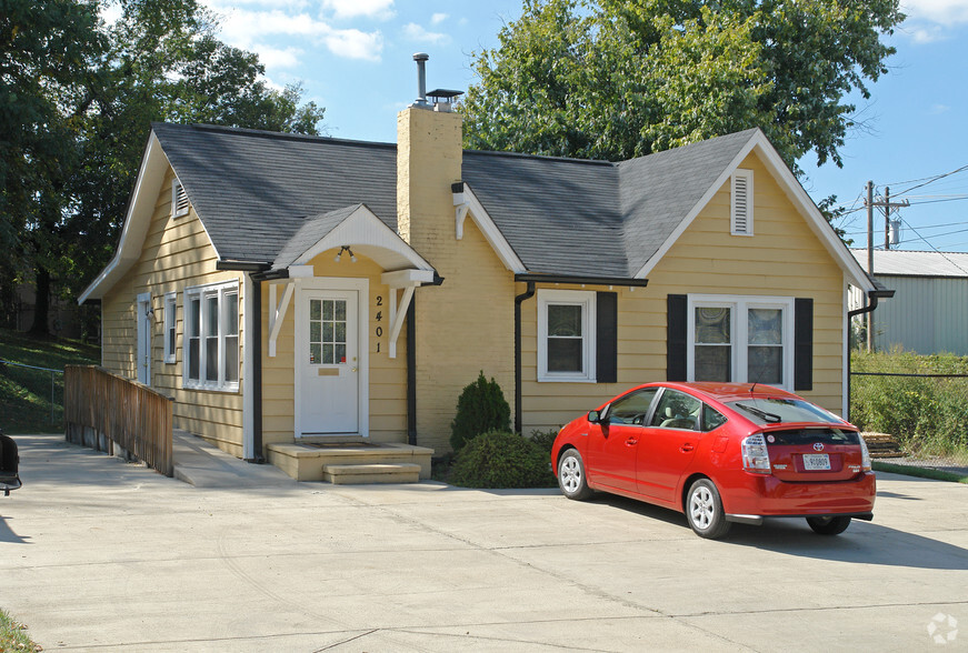 Primary Photo Of 2401 White Ave, Nashville Office For Sale