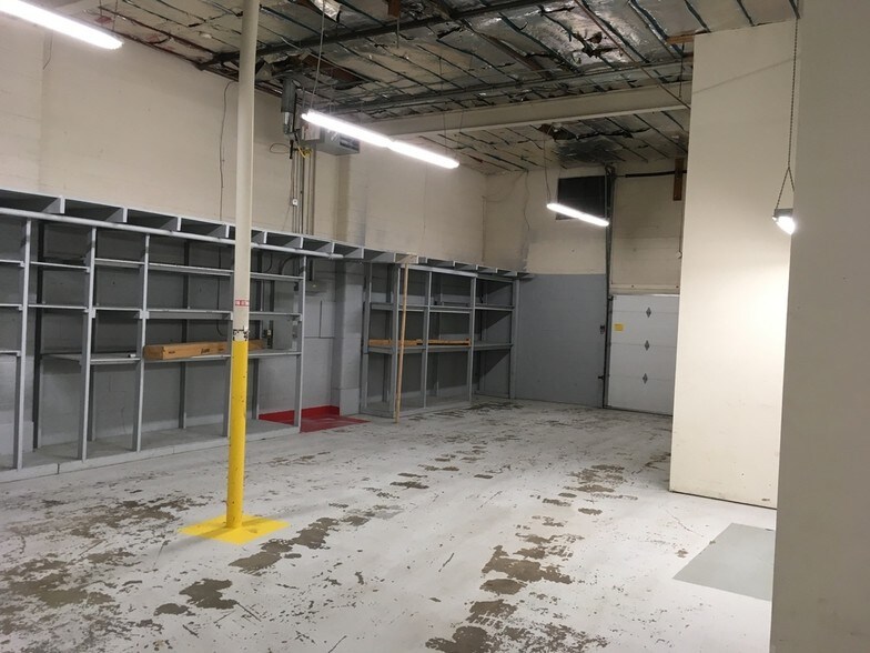 More Photos Of 2014 W 6th Ct, Spokane Warehouse For Lease