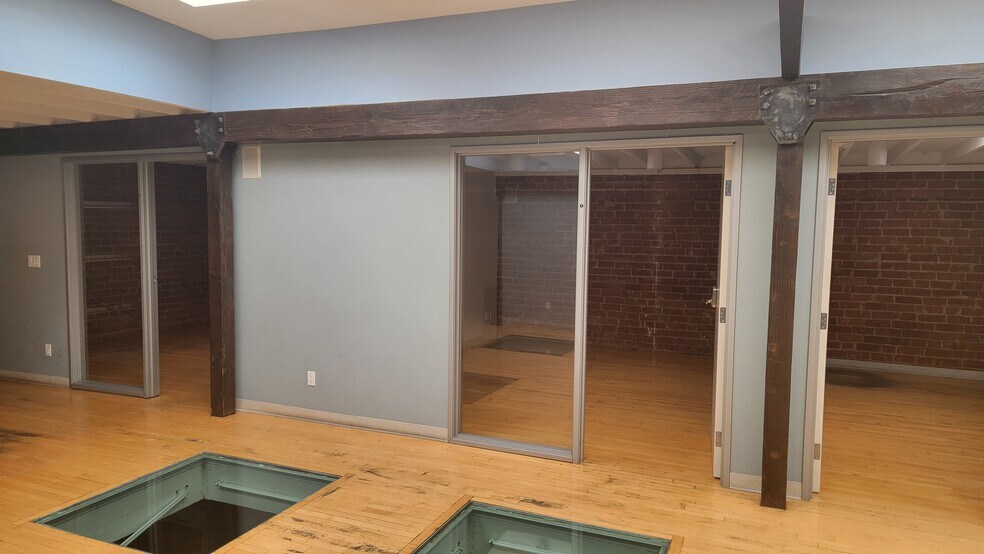 More Photos Of 4716 Vineland Ave, North Hollywood Loft Creative Space For Lease