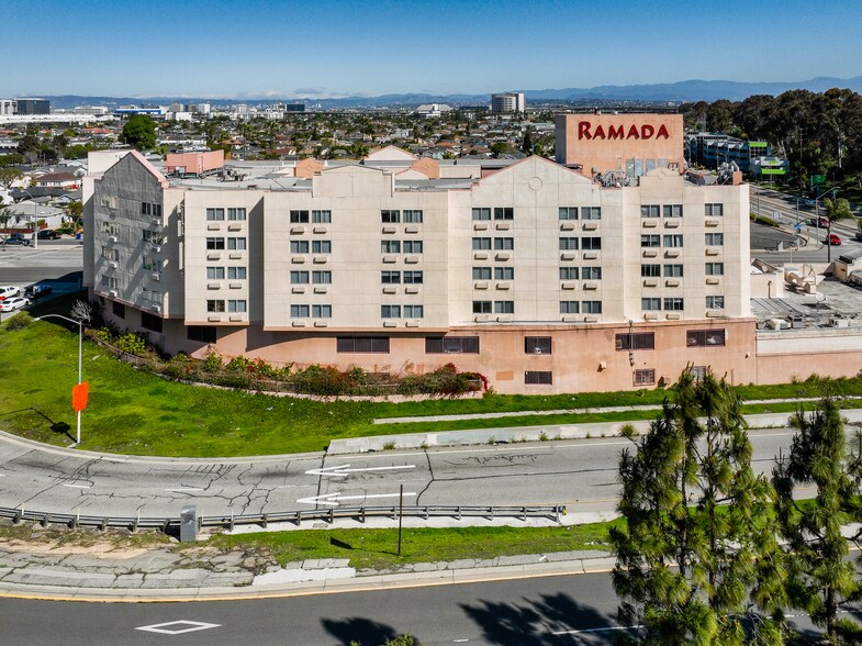 More Photos Of 5250 W El Segundo Blvd, Hawthorne Hotel For Sale