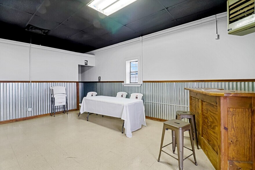 More Photos Of 406 S Jackson Ave, Odessa Lodge Meeting Hall For Lease