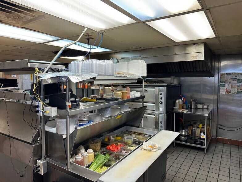 More Photos Of 1841 Norristown Rd, Maple Glen Storefront For Sale