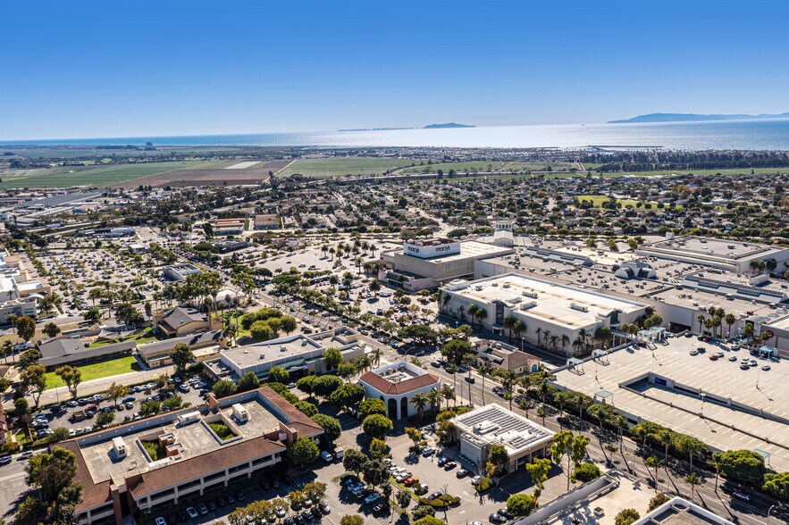 Primary Photo Of 300 S Mills Rd, Ventura Bank For Sale