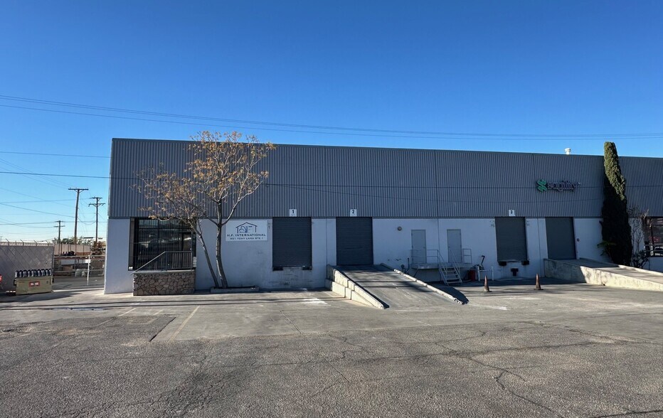 More Photos Of 901 Tony Lama St, El Paso Warehouse For Lease