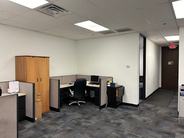 More Photos Of 8801 Wallisville Rd, Houston Warehouse For Lease