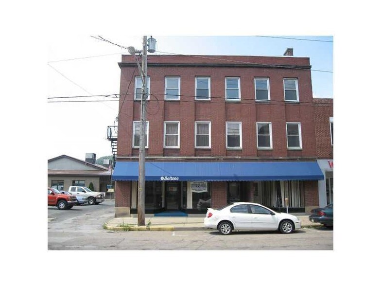 Primary Photo Of 139-141 S Jefferson St, Kittanning Apartments For Lease