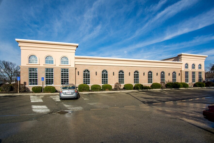 More Photos Of 8120 Garnet Dr, Dayton Medical For Sale