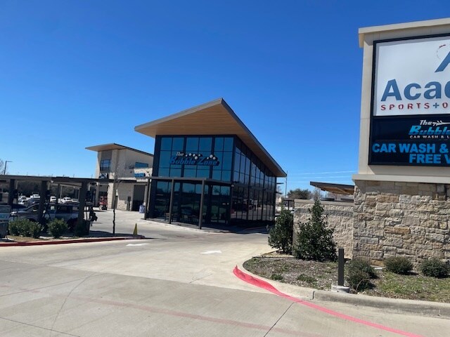 More Photos Of 5243 Naaman Forest Blvd, Garland Carwash For Sale