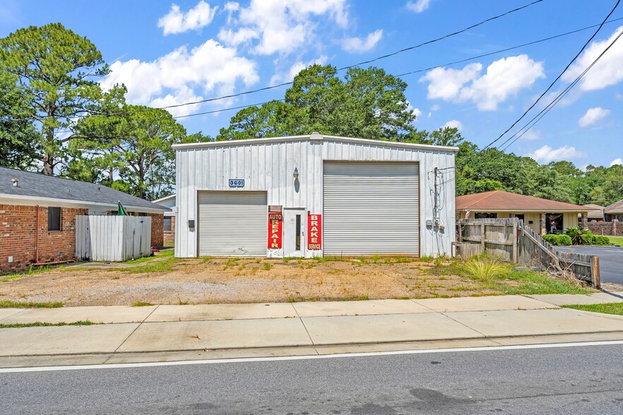 Primary Photo Of 3601 Hospital St, Pascagoula Auto Repair For Sale