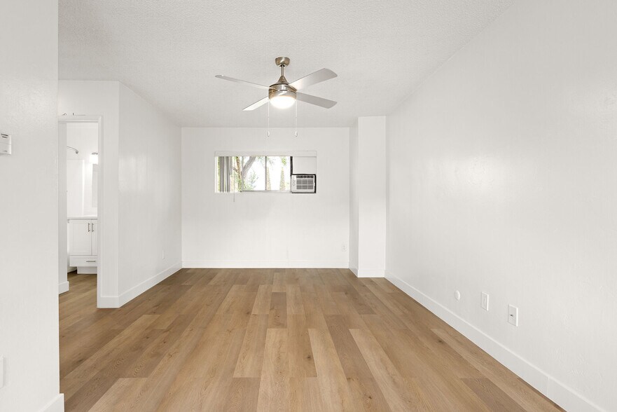 More Photos Of 310 S Anza St, El Cajon Apartments For Sale