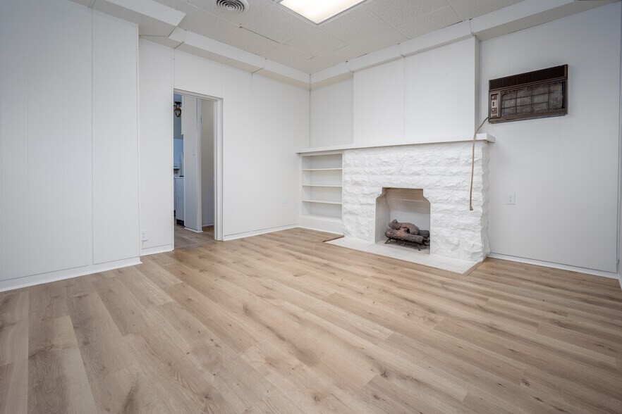 More Photos Of 230 SW 27th St, Oklahoma City Office Residential For Sale