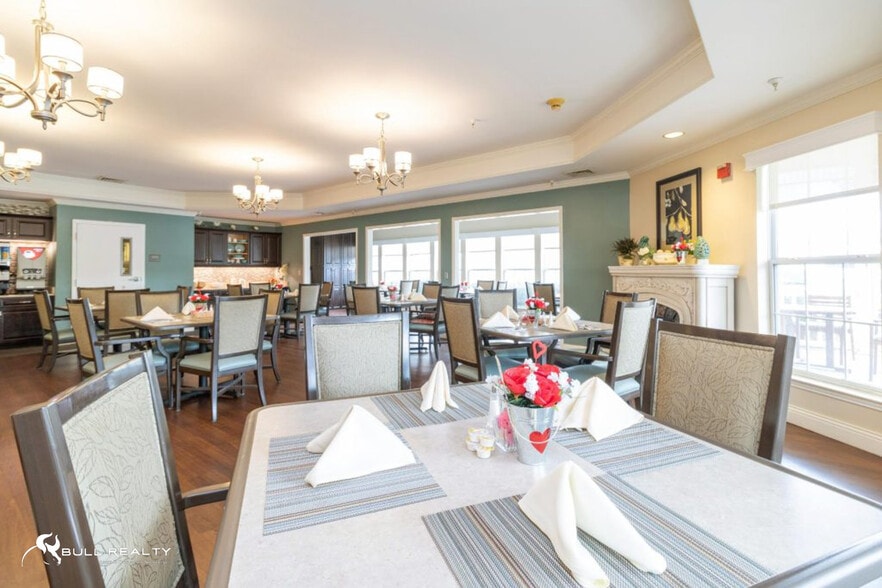 More Photos Of 871 Twinforks Ave, Auburn Assisted Living For Sale