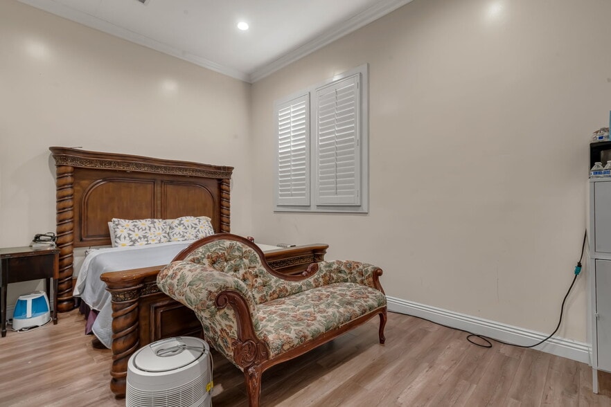 More Photos Of 1100 S Lorena St, Los Angeles Religious Facility For Sale