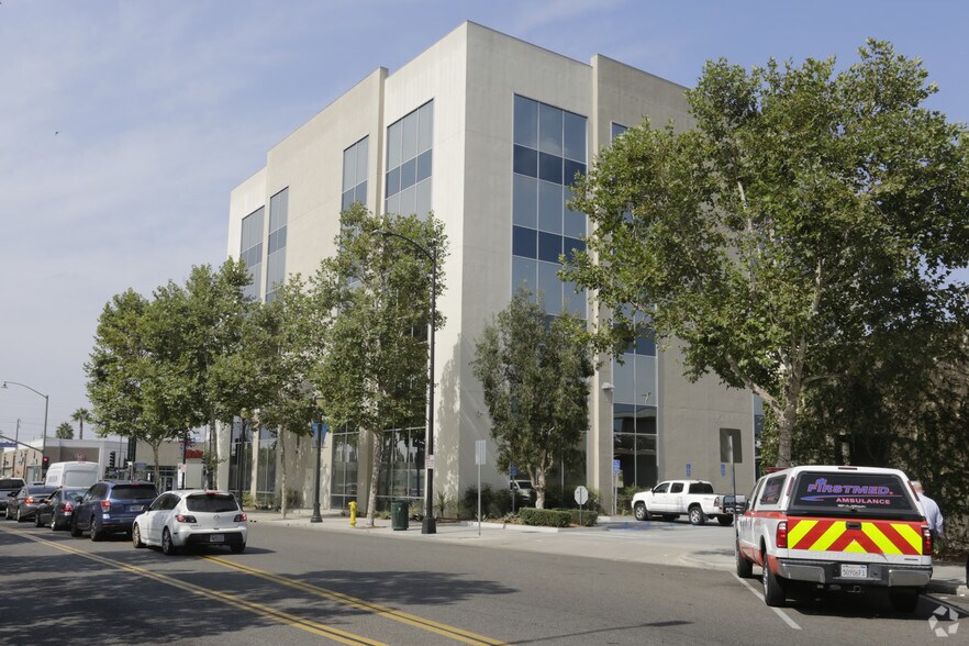 More Photos Of 8255 Firestone Blvd, Downey Office For Lease