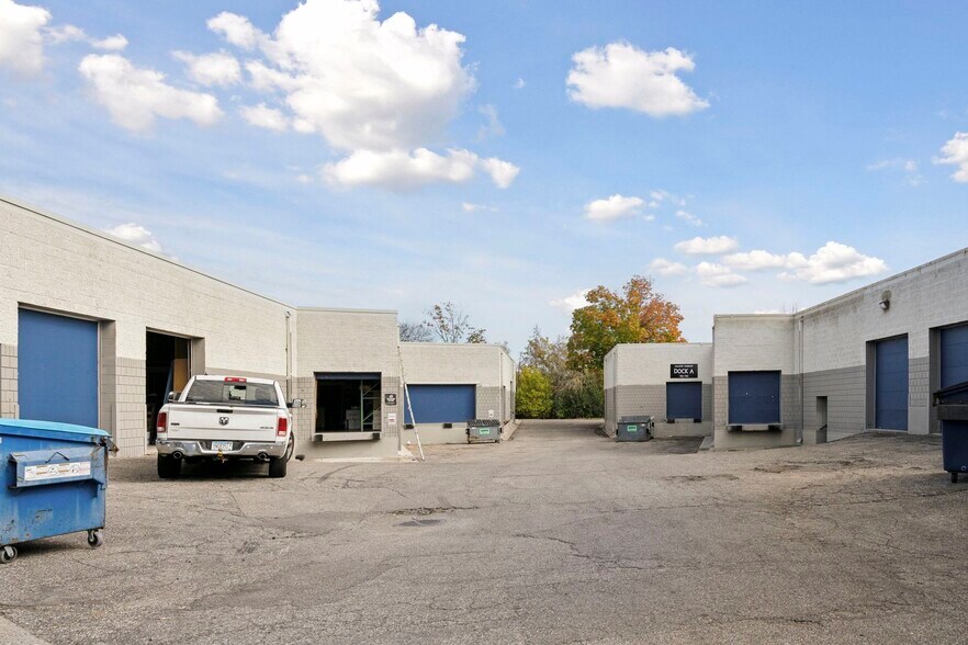 More Photos Of 7115-7133 Washington Ave S, Edina Research And Development For Lease