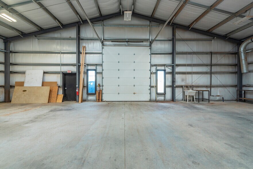 More Photos Of 25 Reeds Way, Flat Rock Industrial For Sale