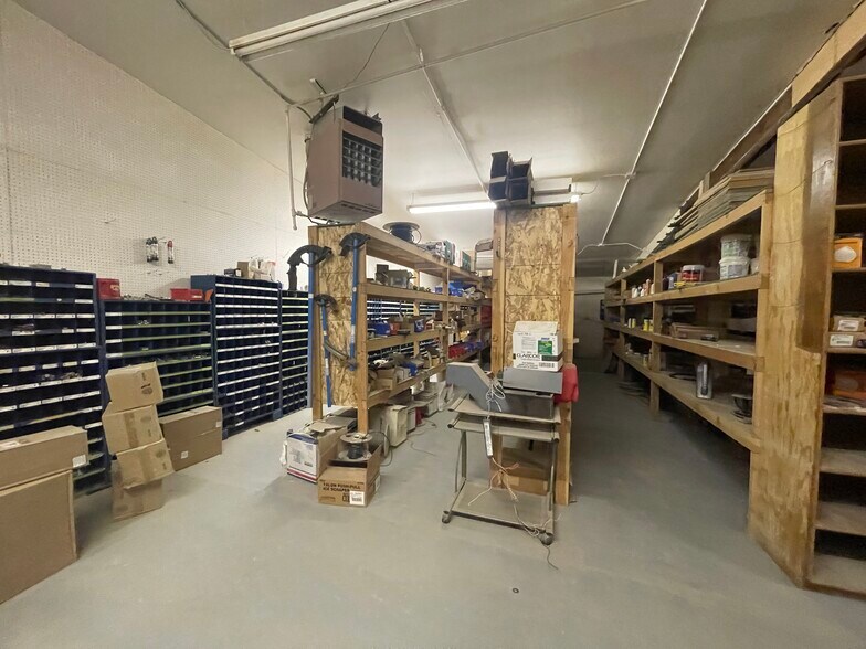 More Photos Of 1006 Aultman St, Ely Office For Sale