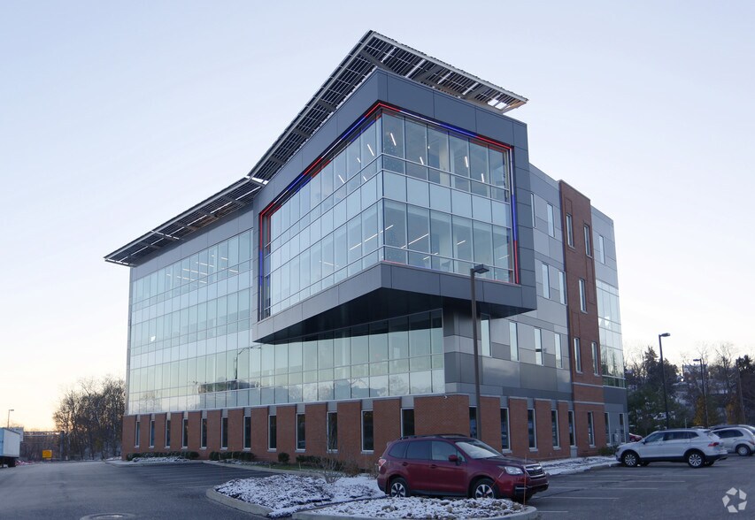 More Photos Of 965 Greentree Rd, Pittsburgh Office For Lease