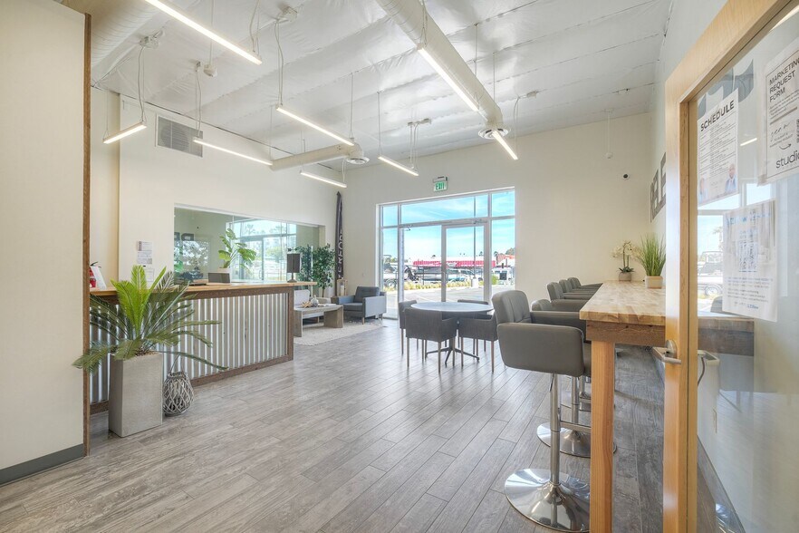 More Photos Of 1523 S Coast Hwy, Oceanside Freestanding For Lease