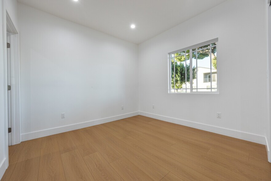 More Photos Of 8405 McKinley Ave, Los Angeles Multifamily For Sale