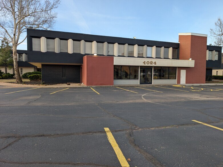 More Photos Of 4024 N Lincoln Blvd, Oklahoma City Coworking Space