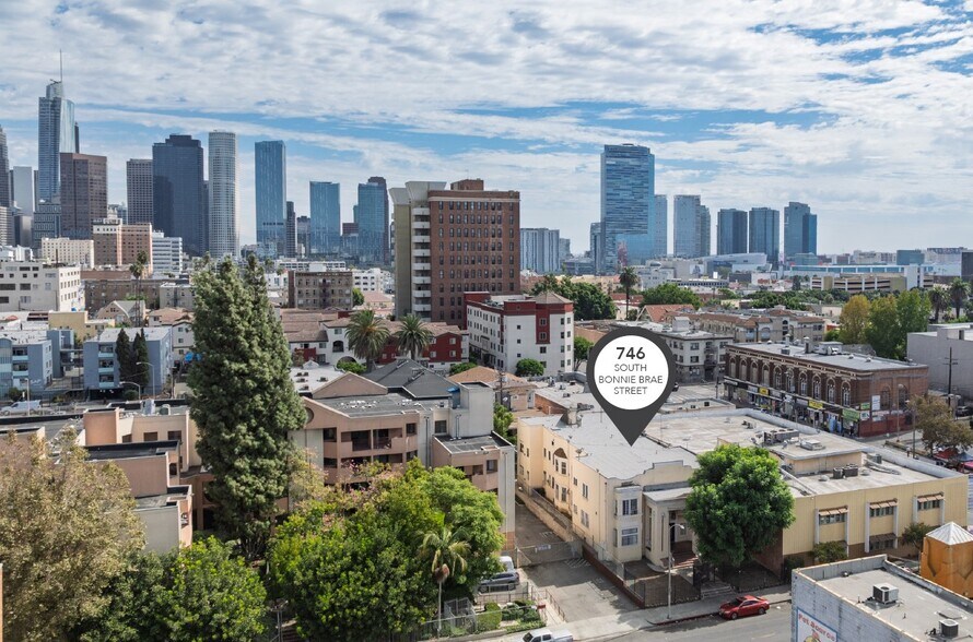 More Photos Of 746 S Bonnie Brae St, Los Angeles Apartments For Sale