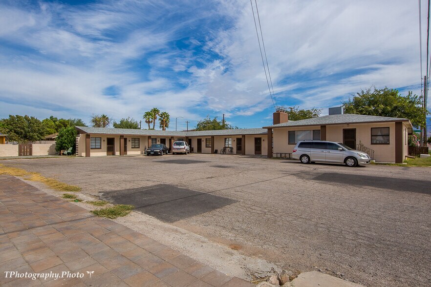 More Photos Of 233 W Mesquite Blvd, Mesquite Apartments For Sale