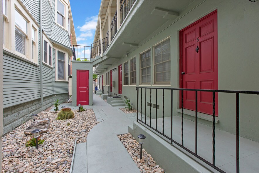 More Photos Of 1130-1134 11th Ave, San Diego Apartments For Sale