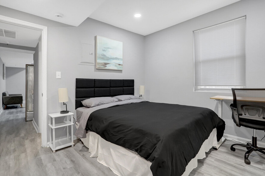 More Photos Of 2859 Denver St SE, Washington Apartments For Sale