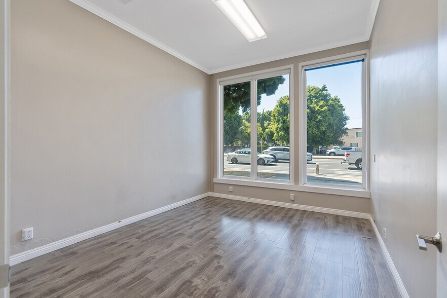 More Photos Of 11312-11314 Venice Blvd, Los Angeles Storefront For Sale