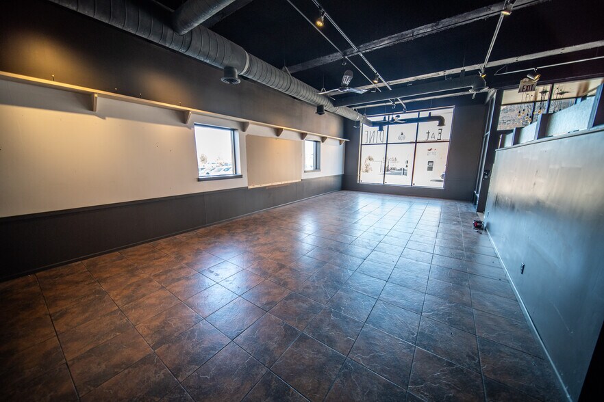 More Photos Of 100 Sibley St, Hastings Restaurant For Lease